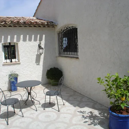 Villa With Spa, Pool And View Of St Tropezs Gulf *