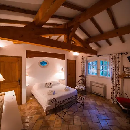 With Spa, Pool And View Of St Tropezs Gulf Villa